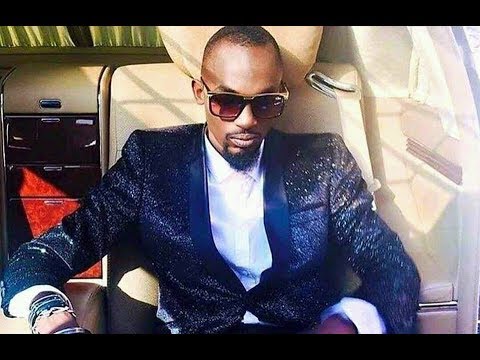Omugenzi Mowzey Radio