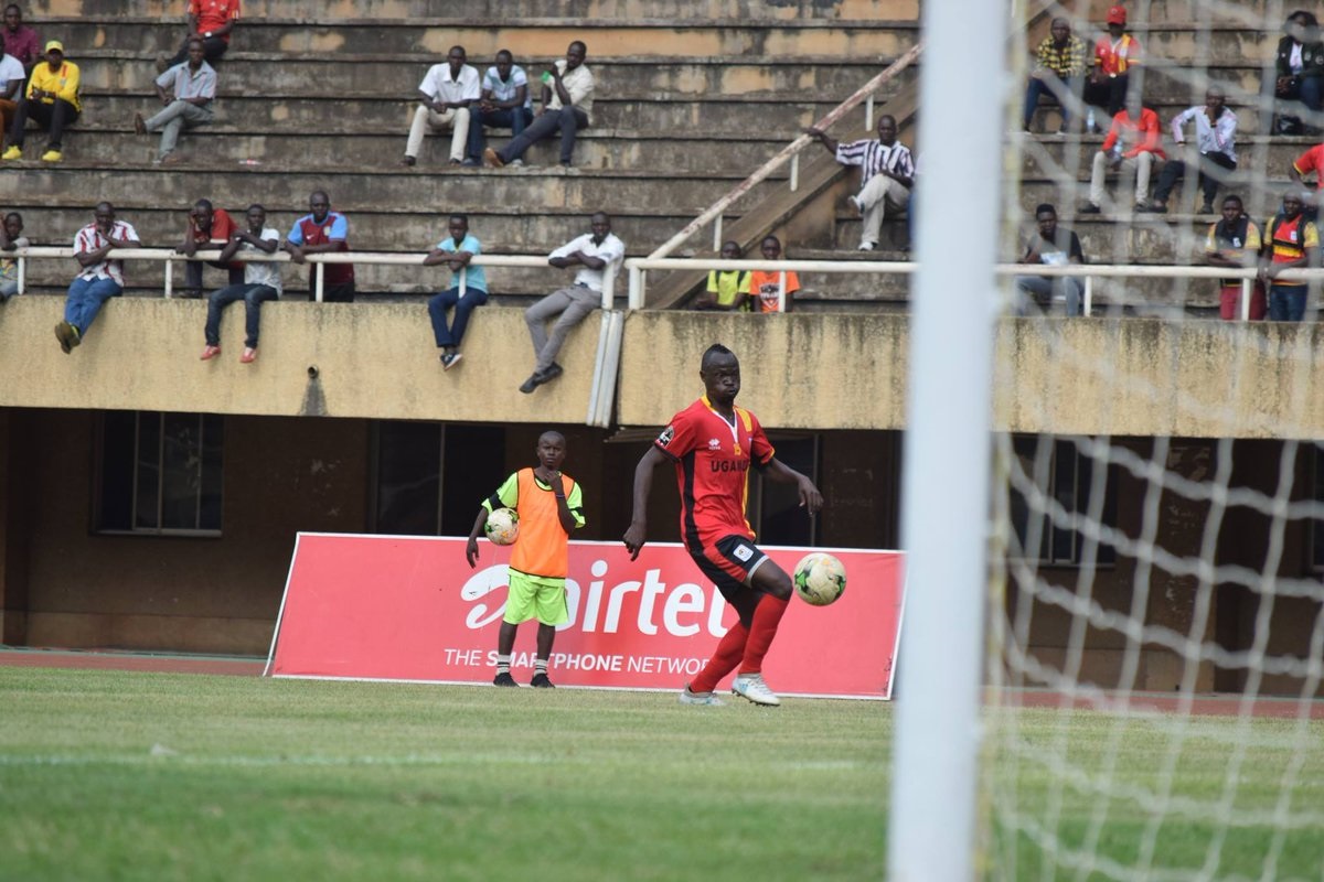 Jajja Walu retained his position at the left back under Desabre and looked composed