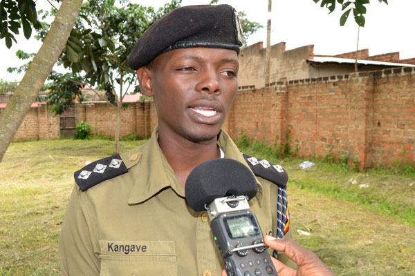 Kiri Uganda! Reverend Aswadde, Akwatiddwa Lwa Kwerigomba N'omuyizi W 