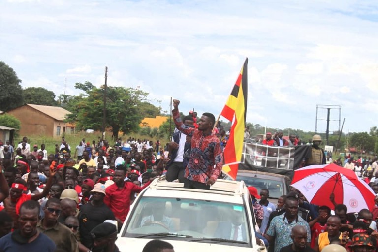 AUDIO ENKAMBWE! Bobi Wine akubye abavubuka akaama, awadde ensonga 5 ...