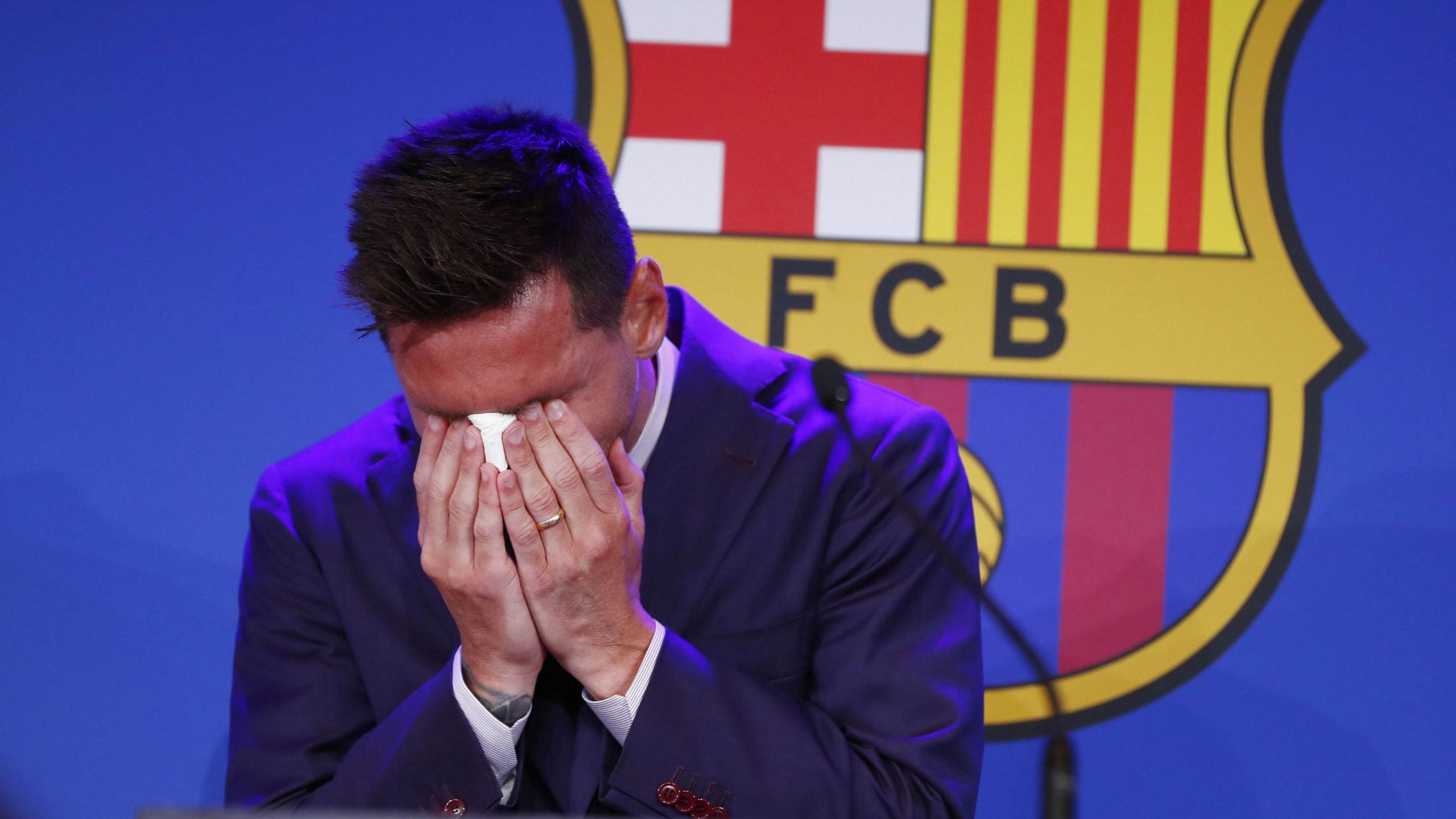 Emotional Lionel Messi Says Goodbye To Barcelona But PSG Move Not Done Yet